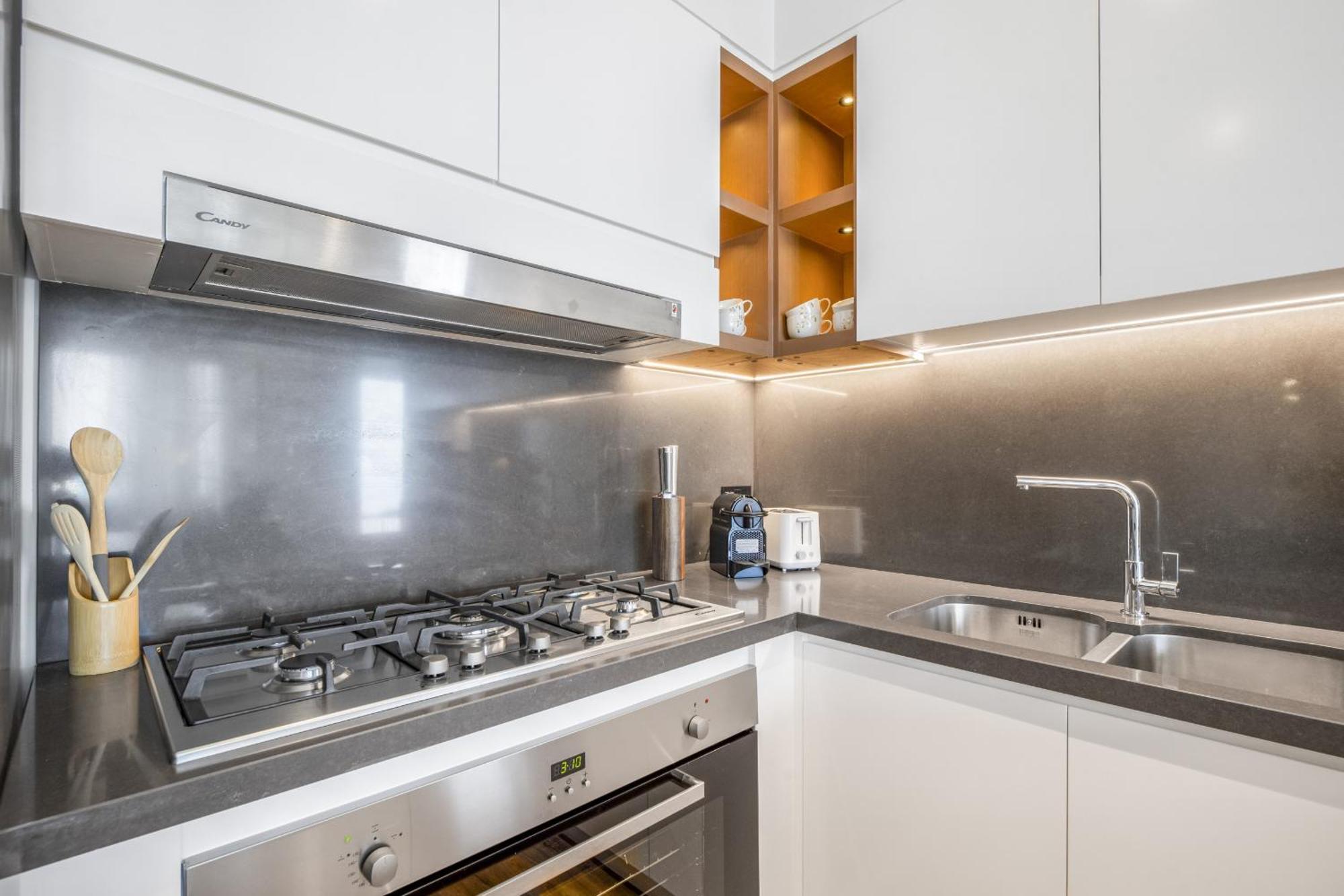 Apartment Eden's Homes & - Vida Marina Residences *