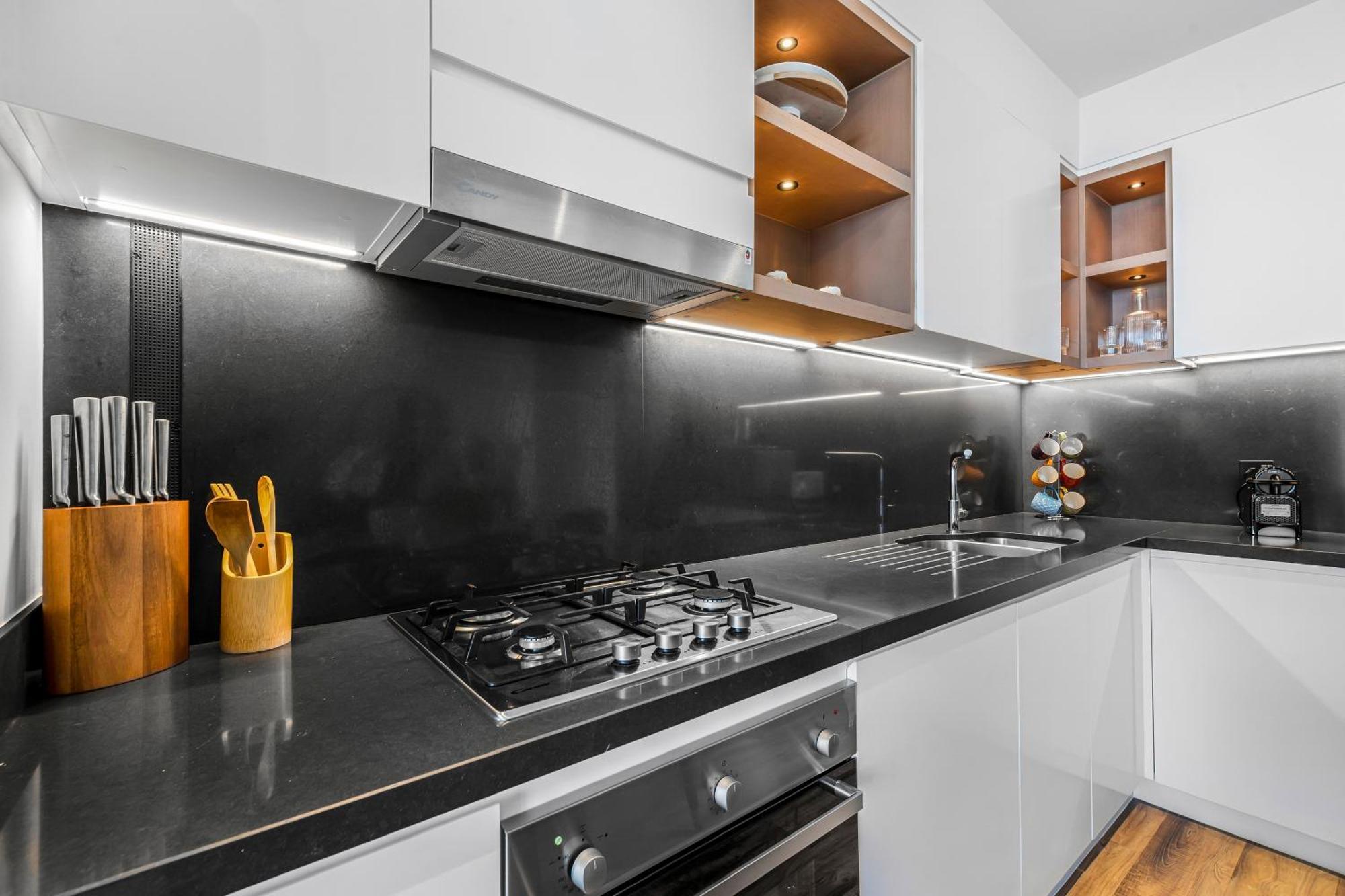 Eden's Homes & - Vida Marina Residences Apartment *